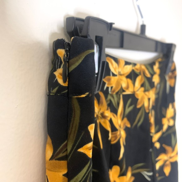 Milk and Honey Womens Yellow Black Floral Wide Leg Pants Size M - Picture 4 of 5